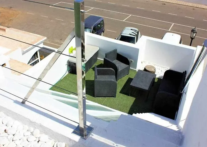 Breeze View House By The Sea